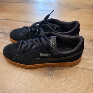 Puma Smash V2 Black and Brown